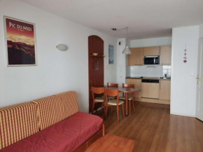 Appartement T2 pour 4 pers. avec terrasse, piscine couverte et salle de fitness, proche des pistes - FR-1-404-199